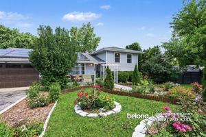 featured image of 21W546 Bemis Rd