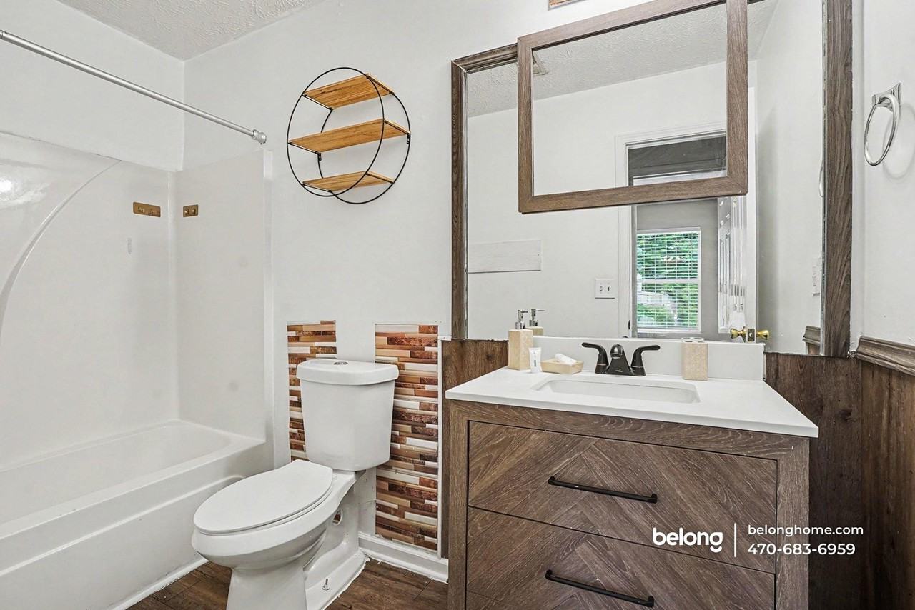 5599 Windfall Ln - Photo 7 of 20