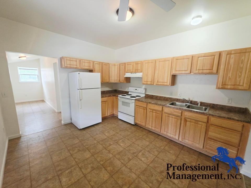 4115 State Ave - Photo 2 of 10
