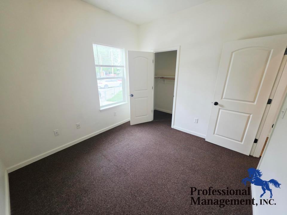 4115 State Ave - Photo 7 of 10