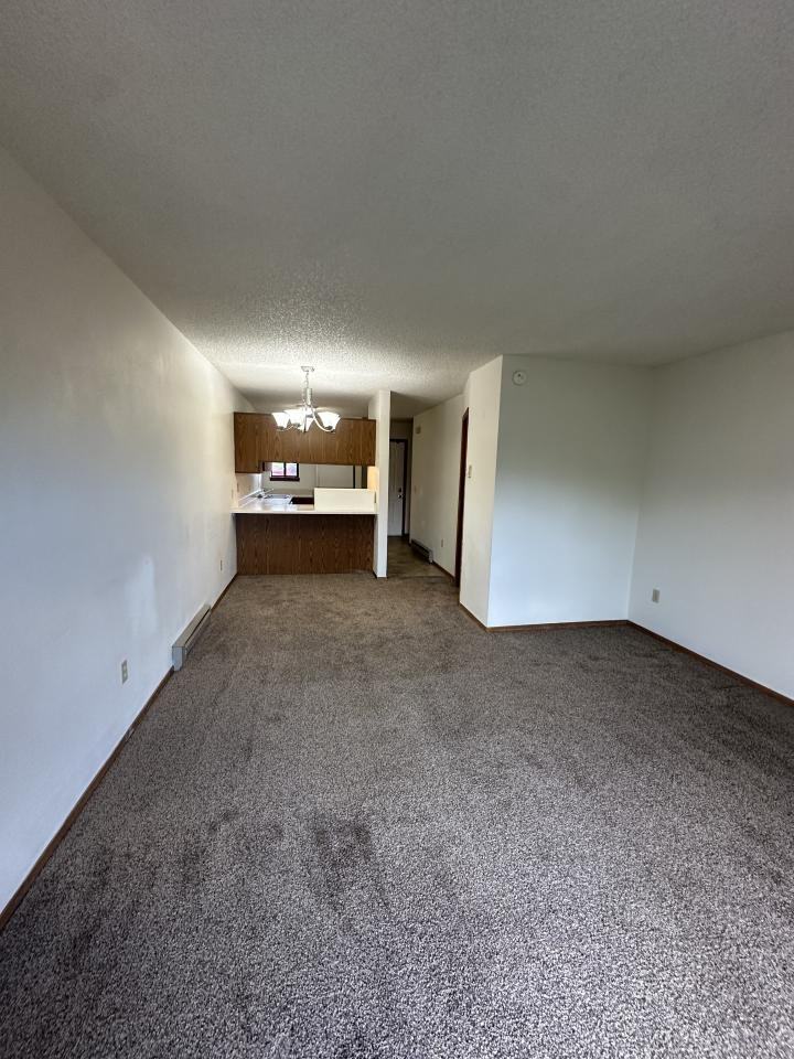980 N 17th St #10 - Photo 3 of 8