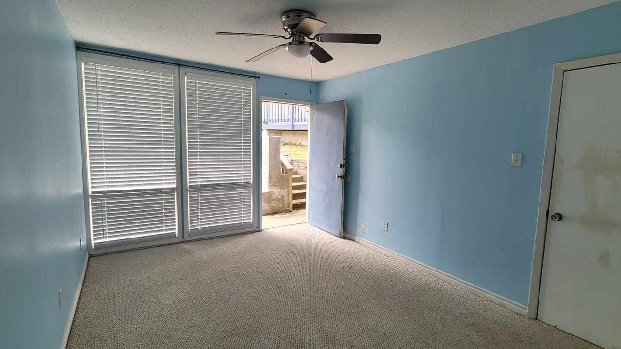 3402 Ocean Dr #1 - Photo 2 of 25