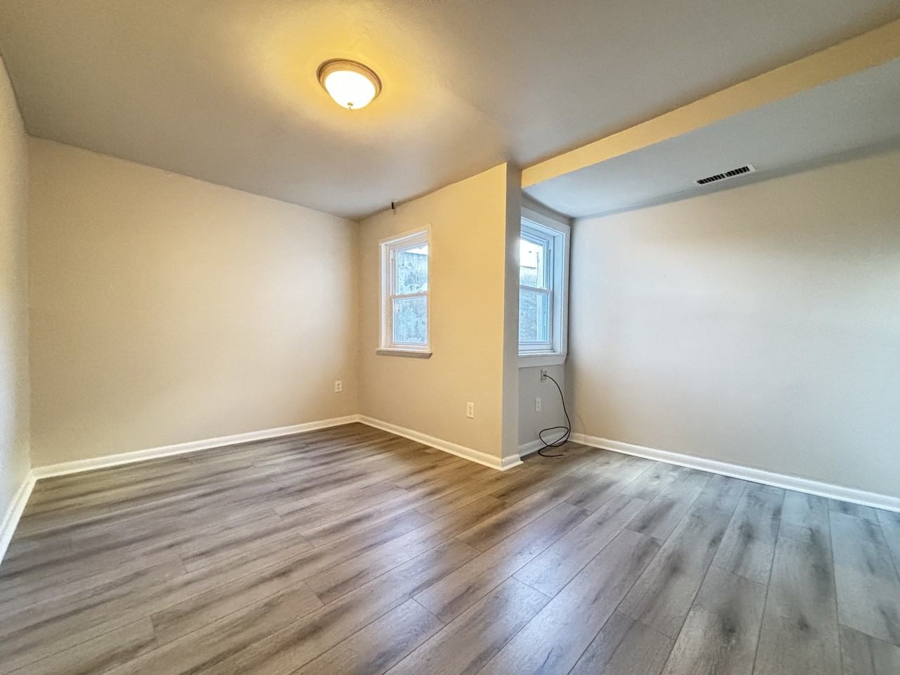 894 N 42nd St #2 - Photo 3 of 7