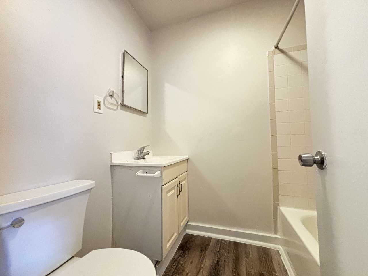 894 N 42nd St #2 - Photo 4 of 7
