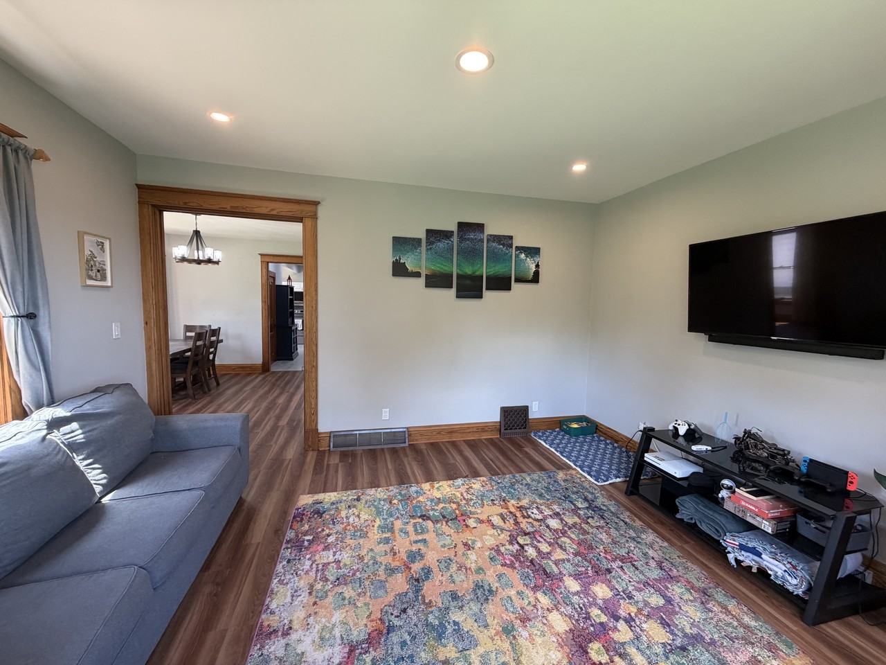 1030 Riverview St - Photo 4 of 22