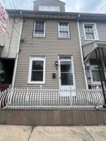 featured image of 318 S 3rd St