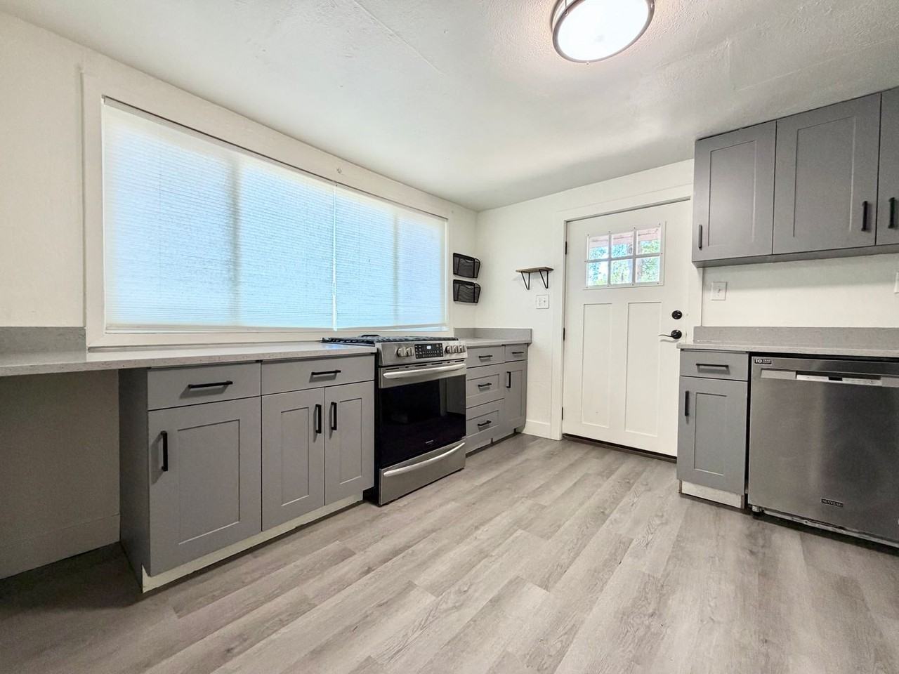 2018 Madison Ave - Photo 2 of 10