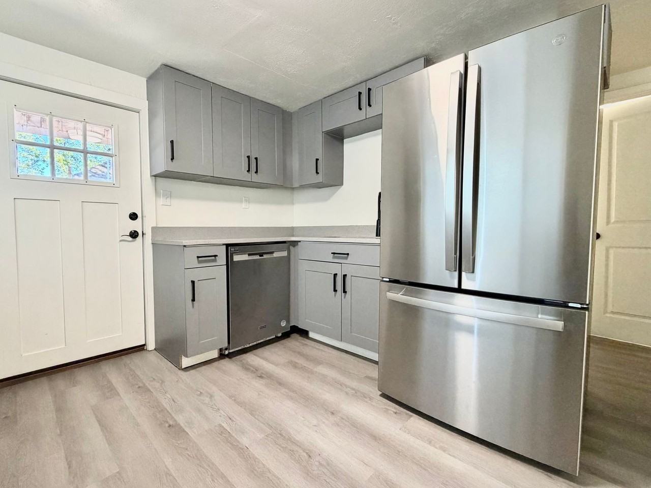 2018 Madison Ave - Photo 3 of 10