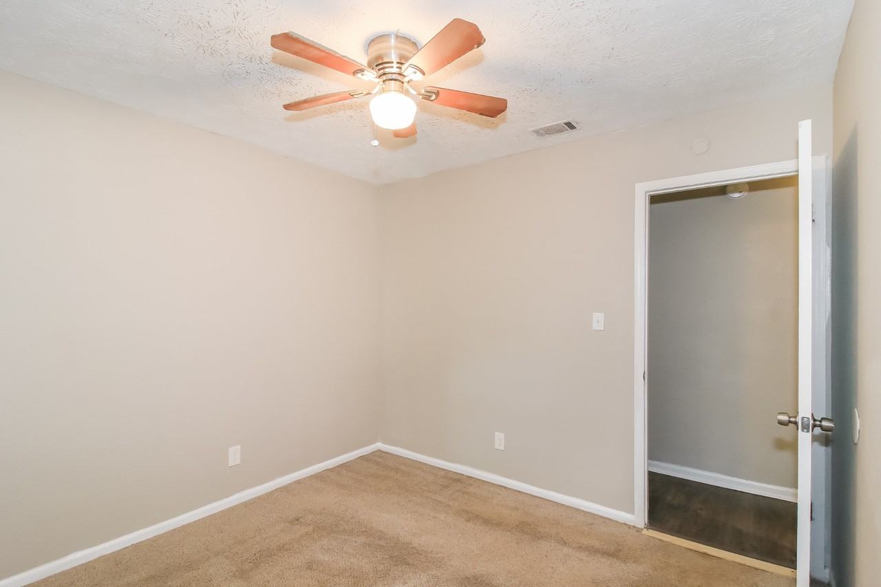106 Belk Rd - Photo 3 of 15