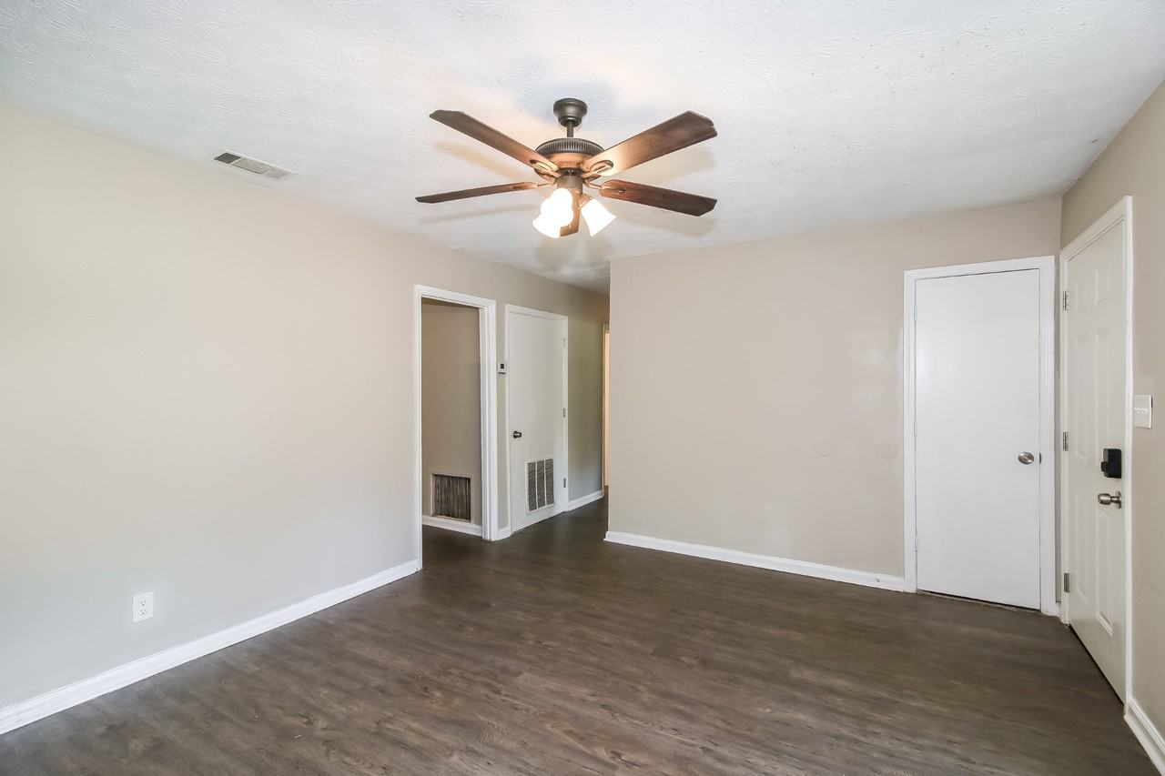 106 Belk Rd - Photo 7 of 15