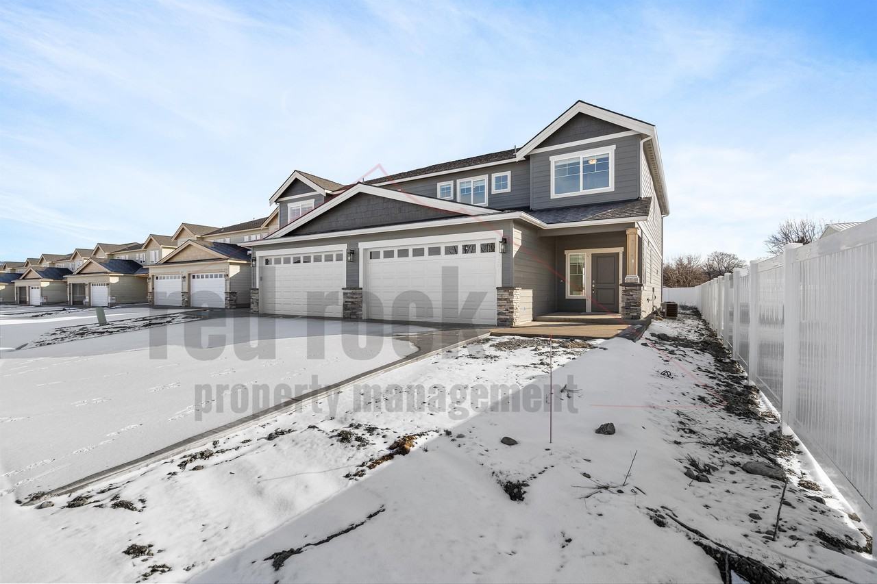 1228 N Tschirley Rd #1 - Photo 4 of 32
