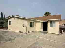 featured image of 2522 Lancaster Ave