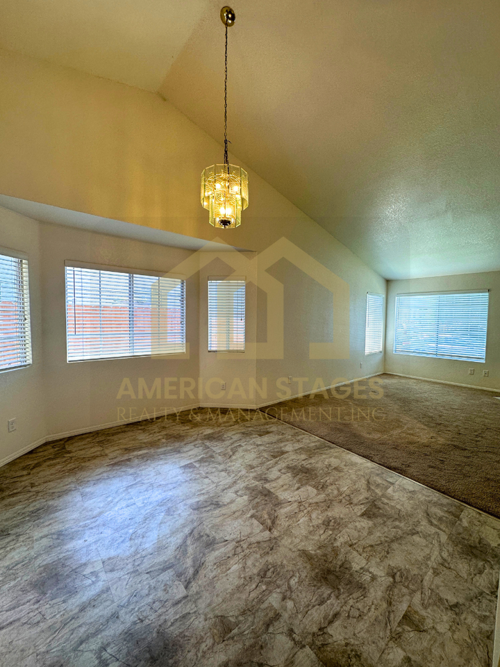 1417 Glen Ellen Ln - Photo 2 of 22