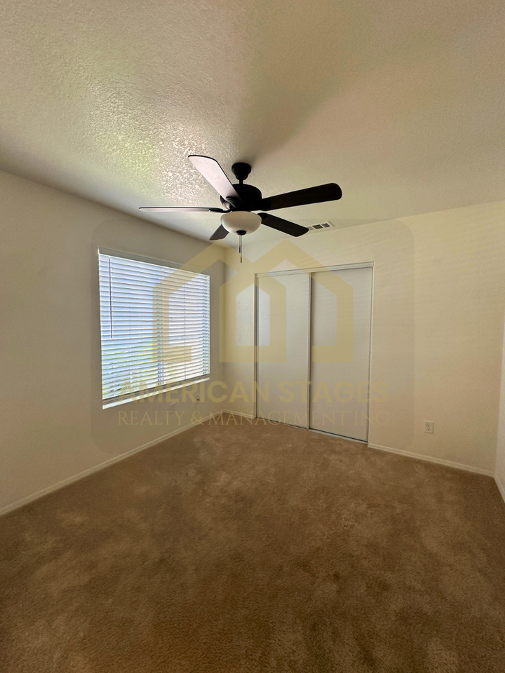 1417 Glen Ellen Ln - Photo 3 of 22