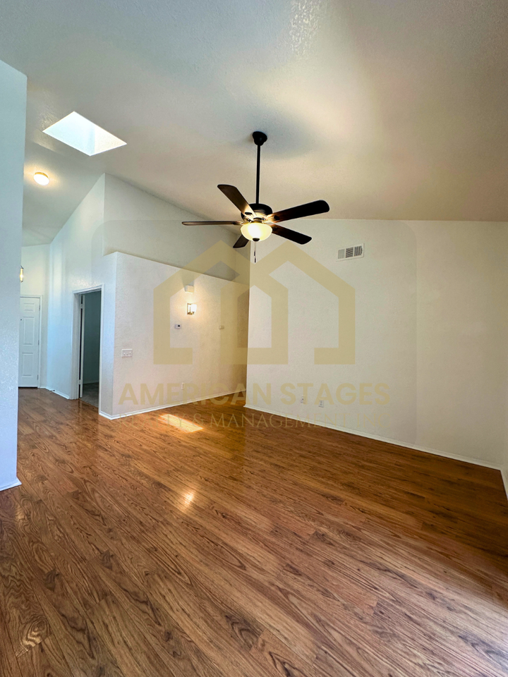 1417 Glen Ellen Ln - Photo 5 of 22