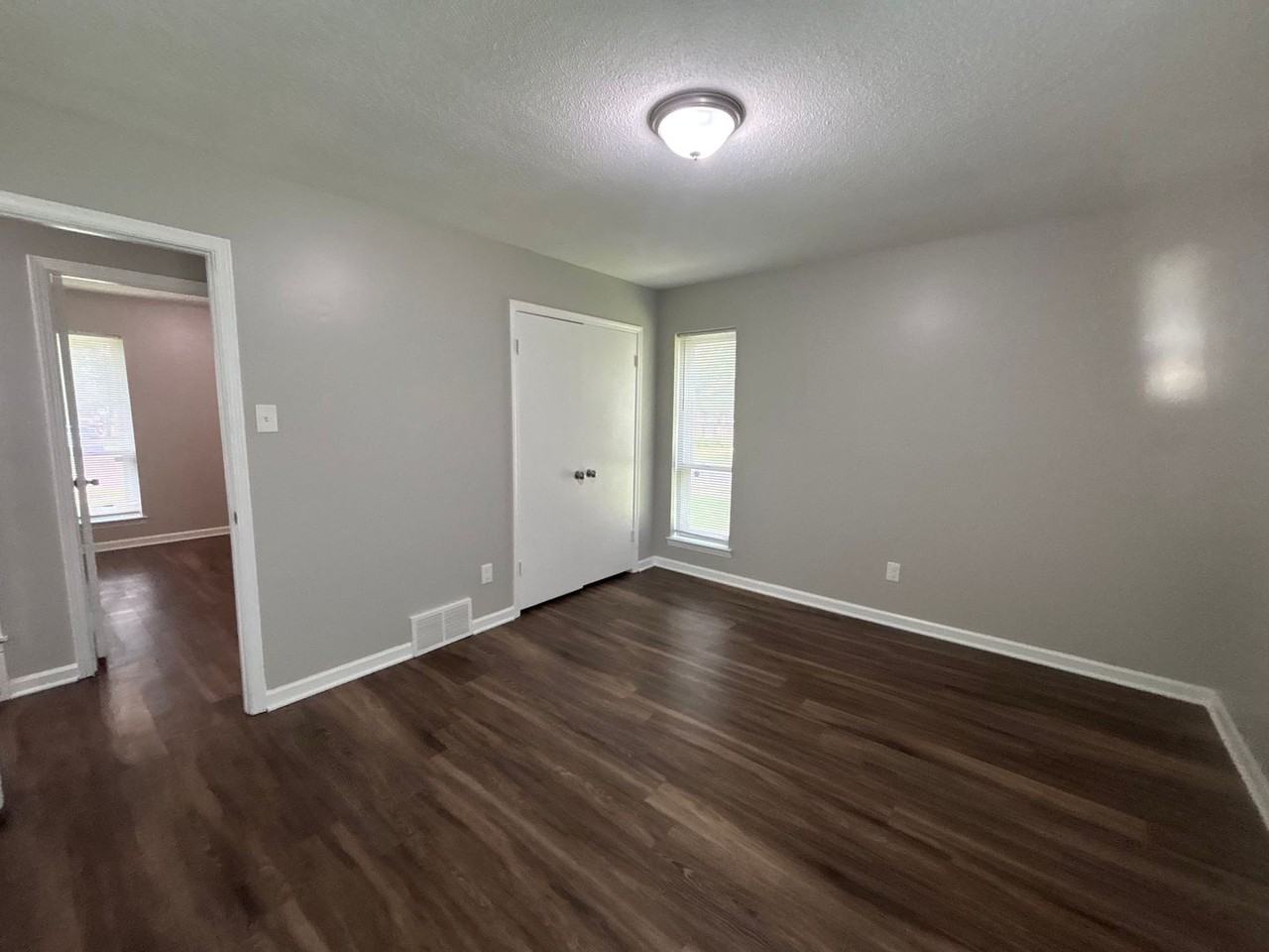 5095 Corkwood Dr - Photo 3 of 24