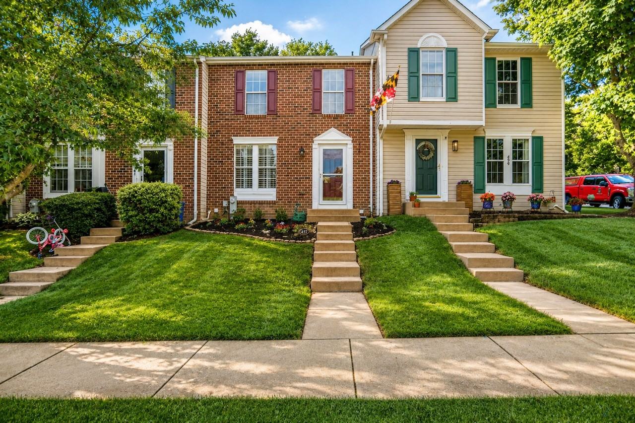 437 Ashton Ln