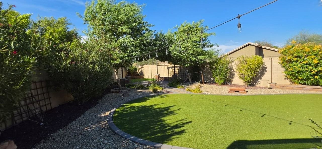 7905 S 25th Pl - Photo 3 of 37