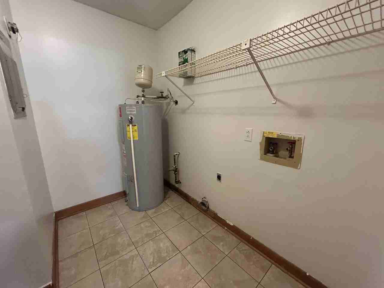 316 Windsor Manor Way Unit A - Photo 4 of 10