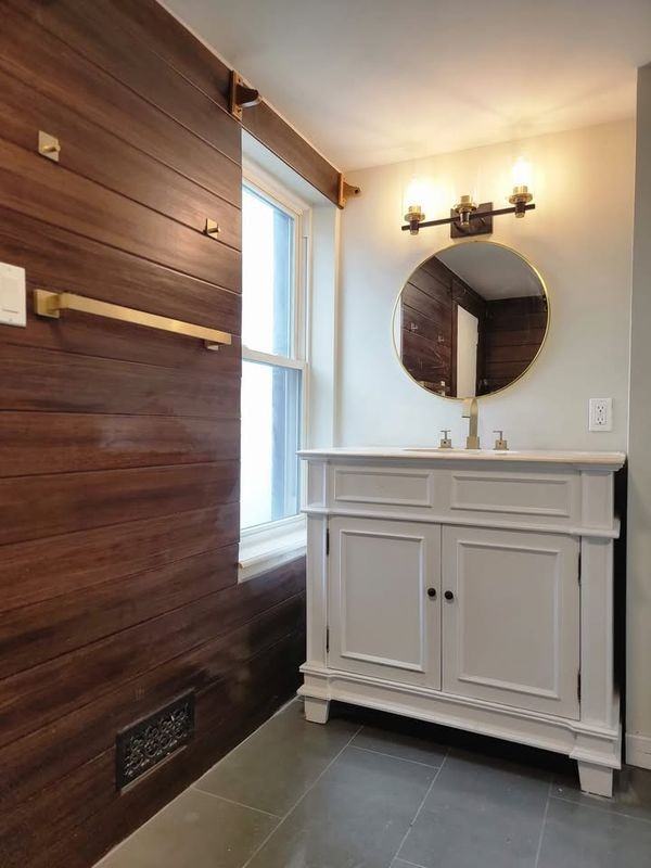 1041 Hollins St - Photo 5 of 13
