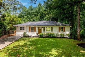 featured image of 2093 Wildrose Dr