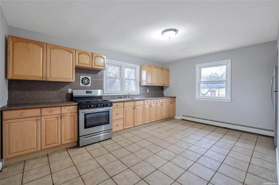 10 Spruce St ##2 - Photo 6 of 6