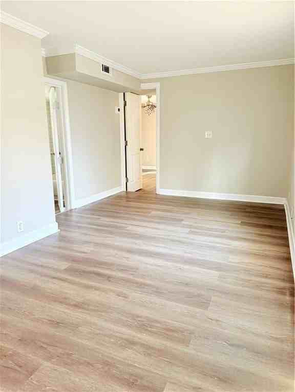 2483 Randall St ##A - Photo 5 of 7