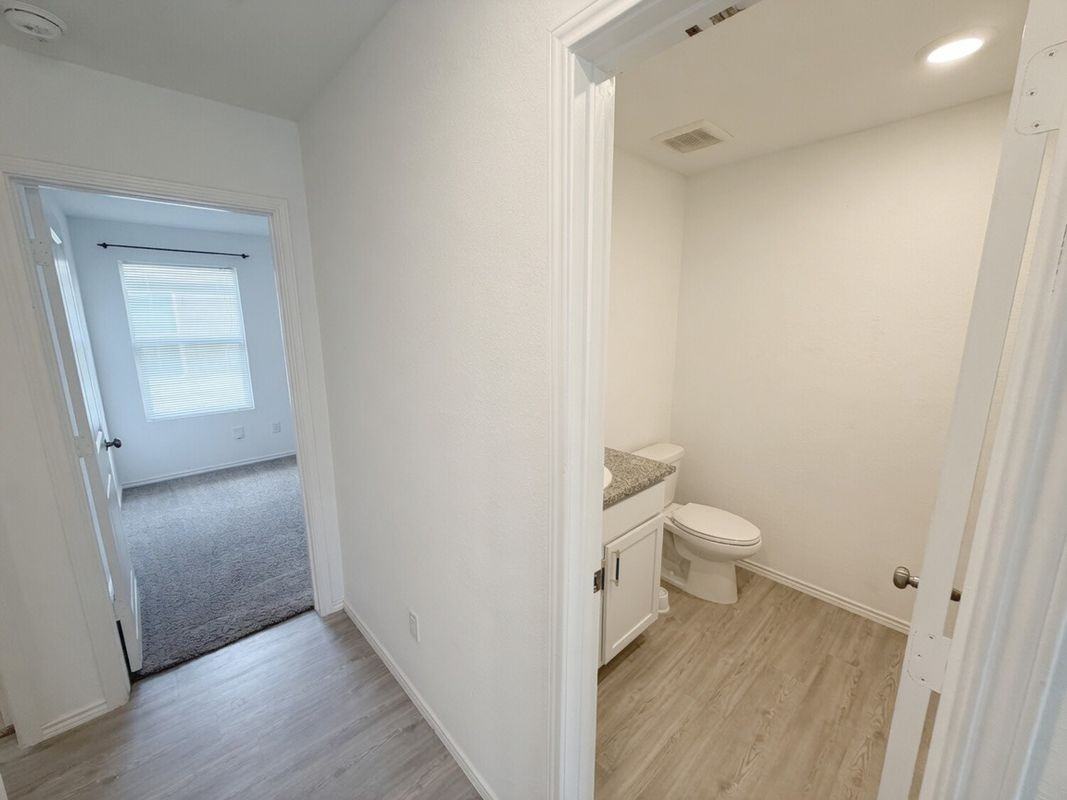 5410 Daphne Path - Photo 3 of 13
