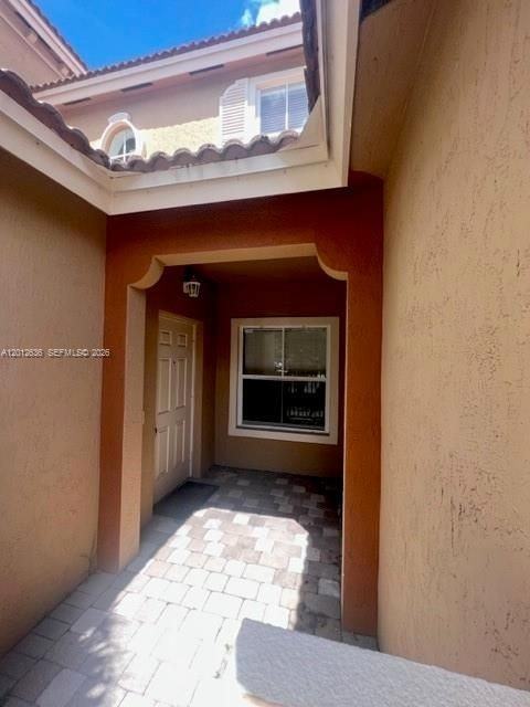 2573 Sw 121st Ter - Photo 2 of 24