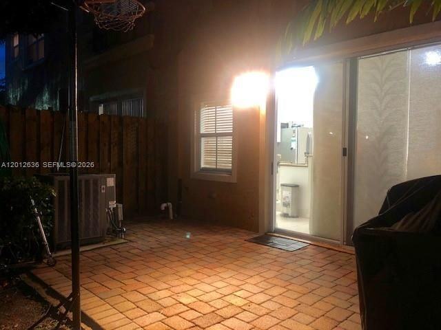 2573 Sw 121st Ter - Photo 3 of 24
