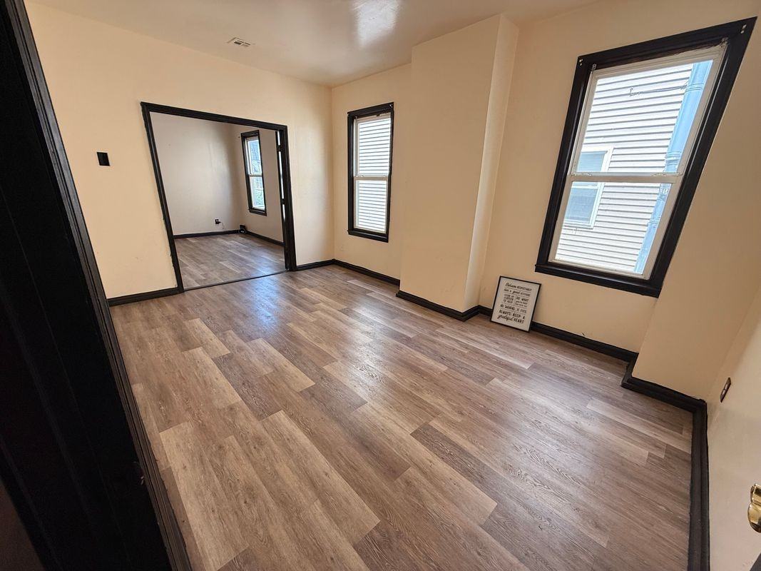 190 Vermont Ave - Photo 6 of 16