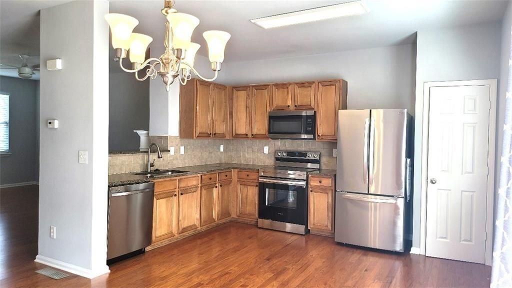 2020 Meadow Peak Rd - Photo 4 of 17