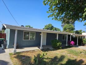 712 E Whittier Ave - Photo 1 of 1