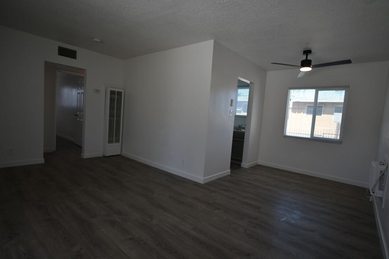 378 N 13th St - Photo 3 of 24