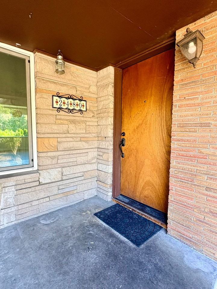2480 S Edmunds St - Photo 3 of 42