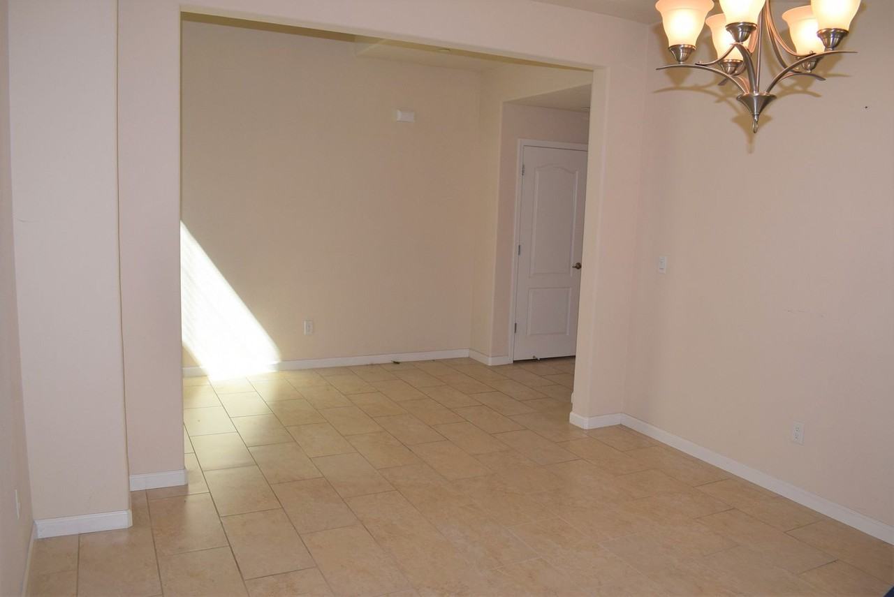 8280 Columbo Cir - Photo 6 of 18