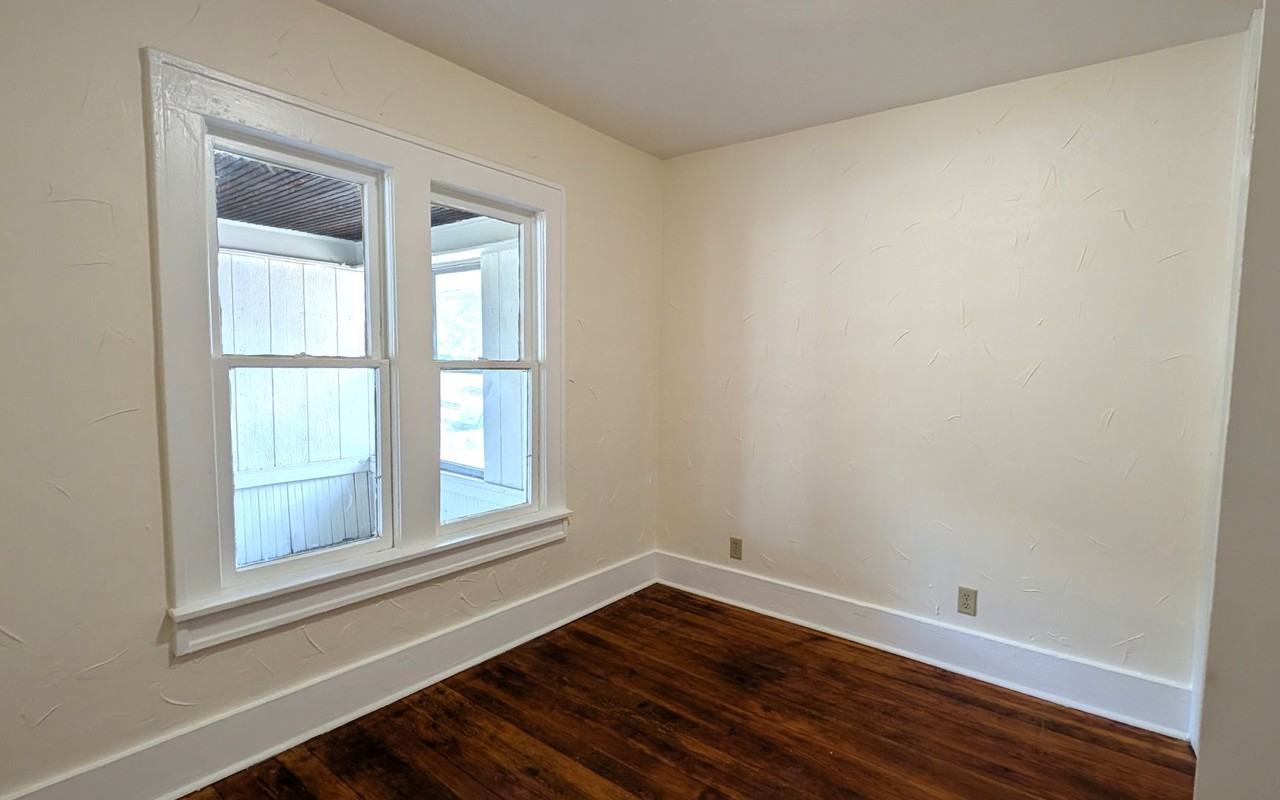 1868 Manz St - Photo 7 of 10