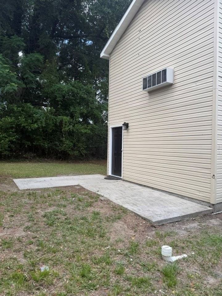 512 N 10th St - Photo 3 of 22