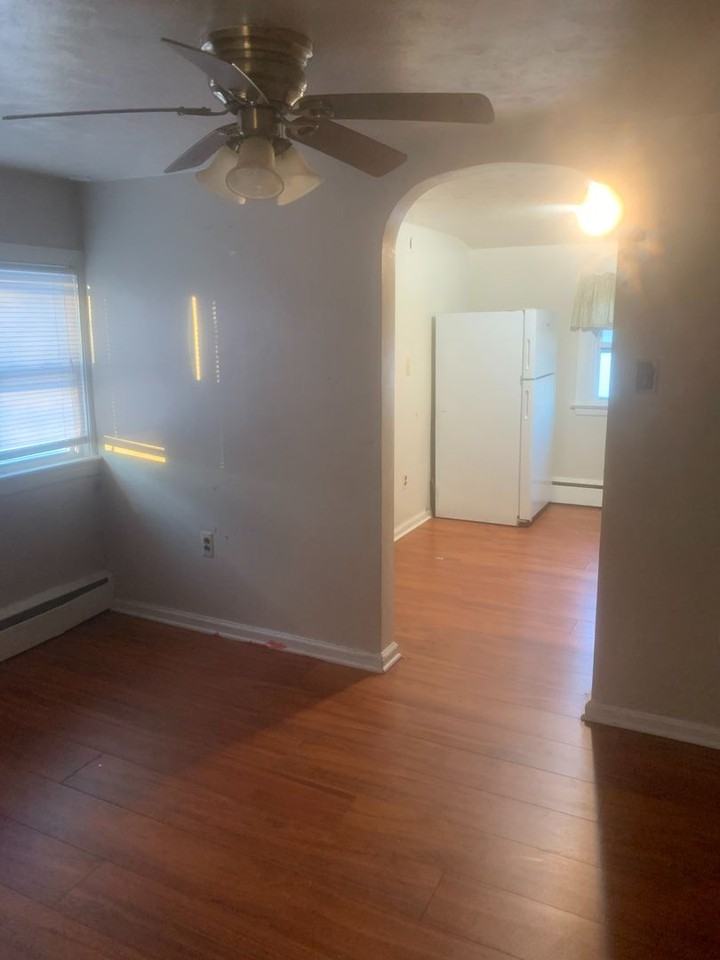 268 Weber Ave - Photo 5 of 14