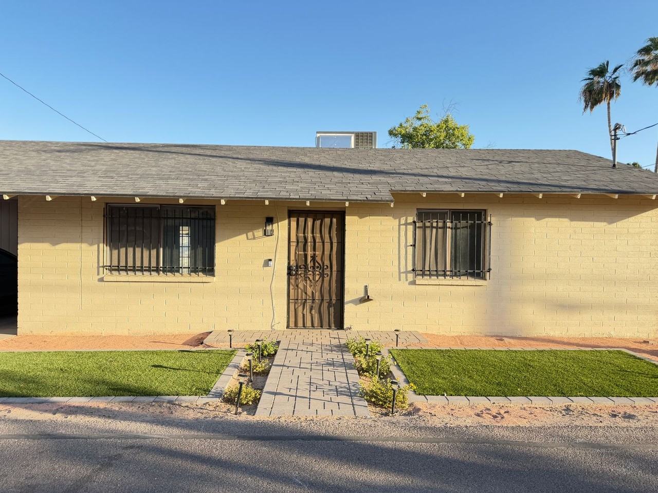 114 S Lesueur - Photo 2 of 21