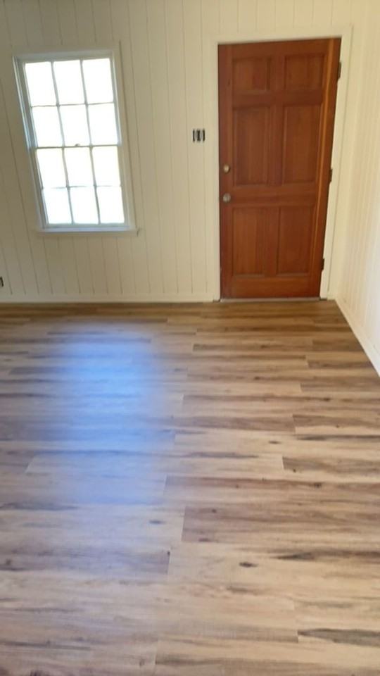 1423 Barganier Ln - Photo 2 of 18
