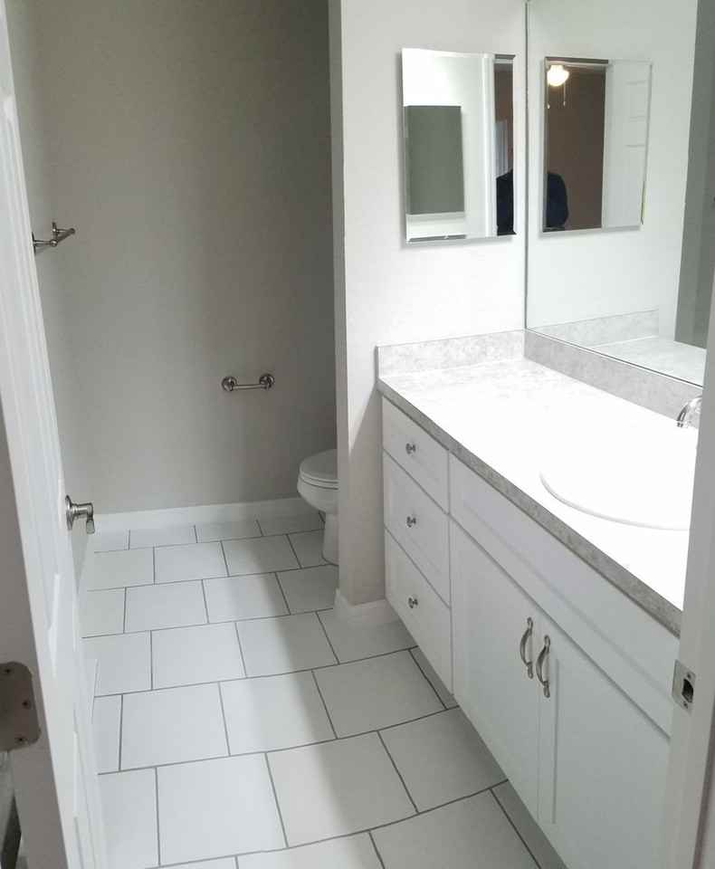 6344 Nw 63rd Ter - Photo 6 of 10