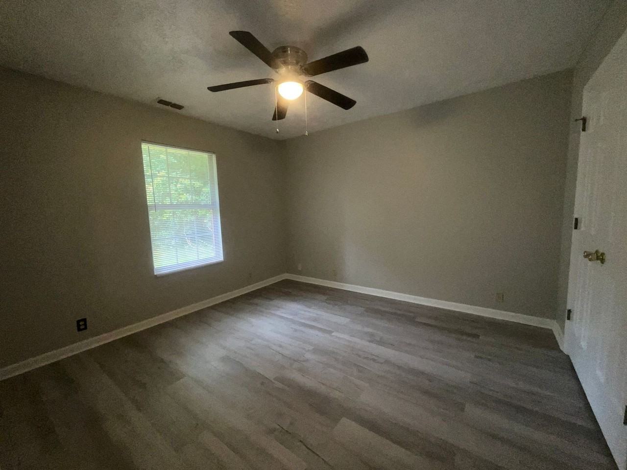 124 Brainerd Ave - Photo 2 of 7