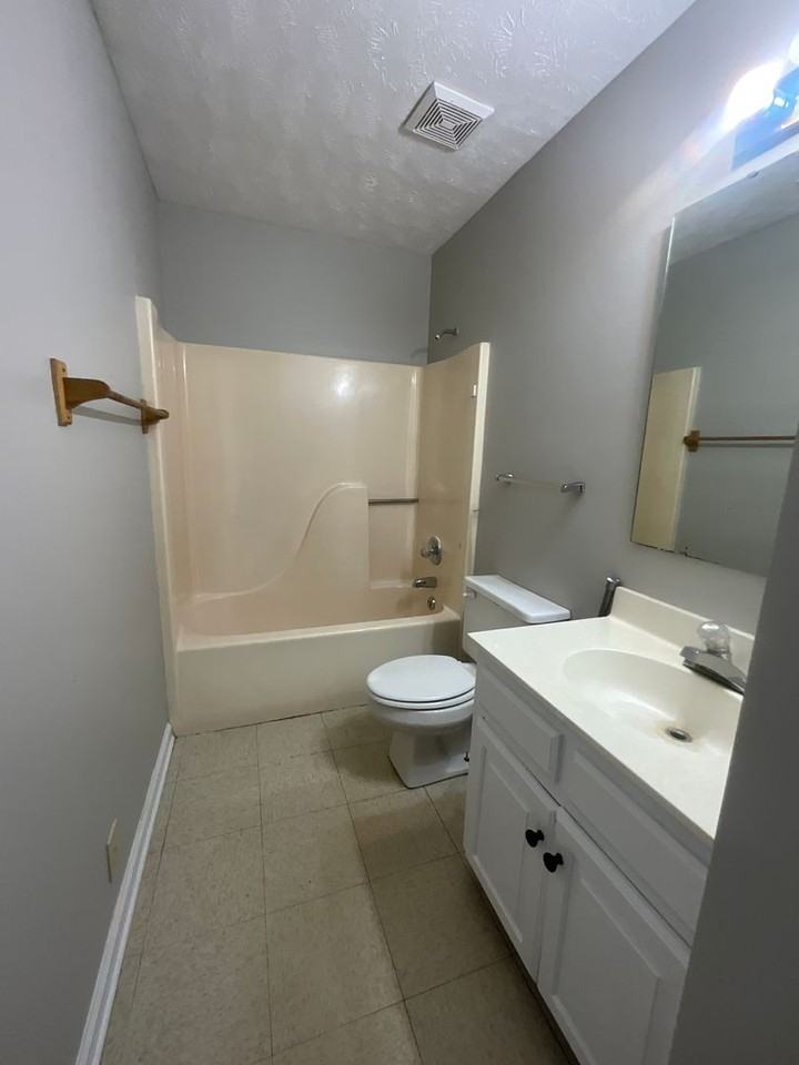 124 Brainerd Ave - Photo 7 of 7
