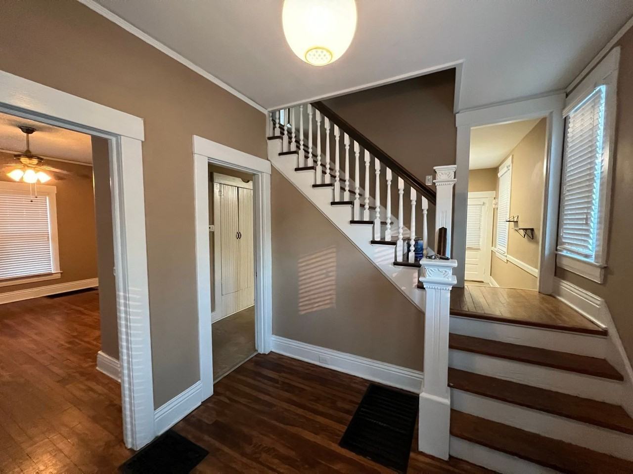 2831 Westminster Ct - Photo 2 of 15