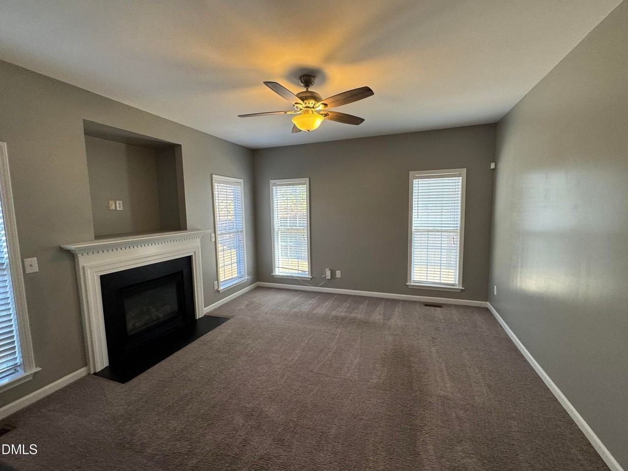 3228 Forest Mill Cir - Photo 4 of 17