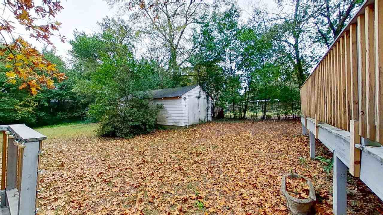 1506 Pendleton Rd - Photo 3 of 17