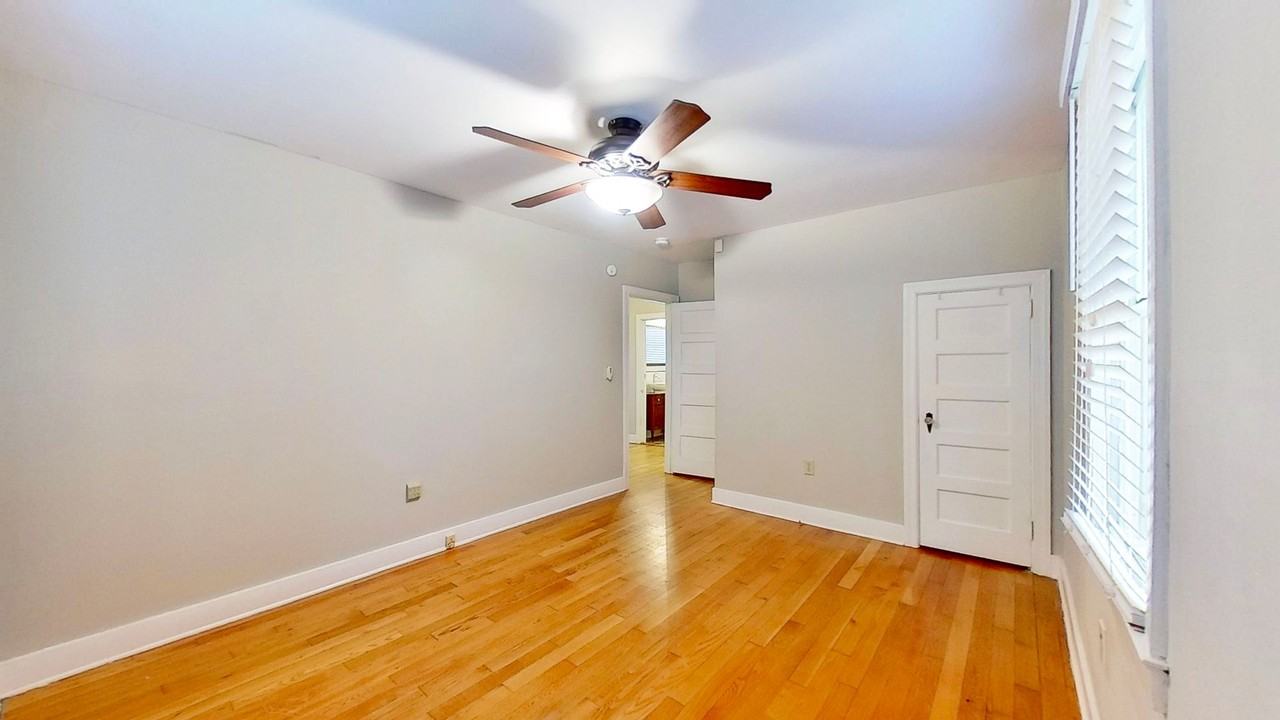 1506 Pendleton Rd - Photo 4 of 17