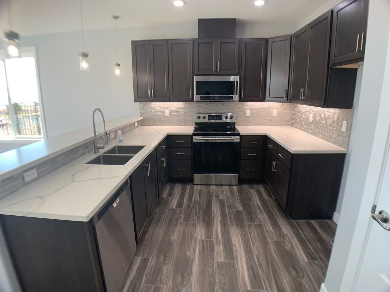 3050 Palisades Dr - Photo 5 of 24
