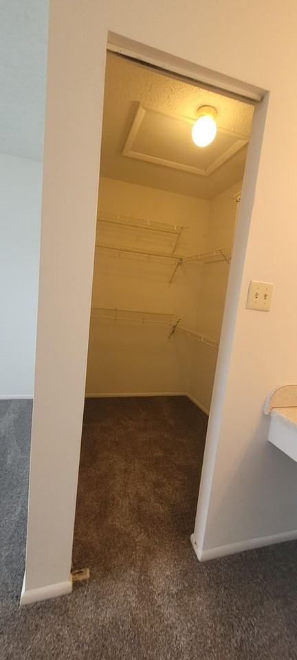 502 Wharf Ct - Photo 2 of 8